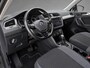 Volkswagen Tiguan 1.5 TSI ACT Comfortline / Navigatie / Parkeersensoren V+A / Zwenkbare trekhaak / Climate controle /