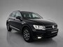 Volkswagen Tiguan 1.5 TSI ACT Comfortline / Navigatie / Parkeersensoren V+A / Zwenkbare trekhaak / Climate controle /
