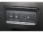 Land Rover Discovery 2.0 Td4 HSE Luxury | Incl. 12 Maanden garantie | Cruise Control | Navigatie | Apple Carplay\Android Auto | Elektrisch Trekhaak | Luchtvering | Parkeercamera | Parkeersensoren |