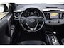 Toyota RAV4 2.5 HYBRID STYLE | Camera | Navi | Stoel verw. | DAB | Trekhaak | Rijklaarprijs incl 12 mnd BOVAG garantie, onderhoudsbeurt & APK