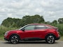Citroën C4 BERLINE 1.2 Puretech Shine Automaat - Rouge Elixir - Hype Black Leder/Stuur-stoelverwarming/Camera