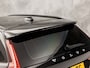 Volvo V60 2.0 B3 Momentum Sport Automaat (APPLE CARPLAY, GROOT NAVI, LEDER, STUUR/STOELVERWARMING, SPORTSTOELEN, GETINT GLAS, CAMERA, NIEUWE APK, NIEUWSTAAT)