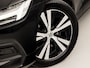 Volvo V60 2.0 B3 Momentum Sport Automaat (APPLE CARPLAY, GROOT NAVI, LEDER, STUUR/STOELVERWARMING, SPORTSTOELEN, GETINT GLAS, CAMERA, NIEUWE APK, NIEUWSTAAT)