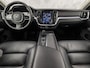 Volvo V60 2.0 B3 Momentum Sport Automaat (APPLE CARPLAY, GROOT NAVI, LEDER, STUUR/STOELVERWARMING, SPORTSTOELEN, GETINT GLAS, CAMERA, NIEUWE APK, NIEUWSTAAT)