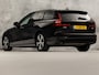 Volvo V60 2.0 B3 Momentum Sport Automaat (APPLE CARPLAY, GROOT NAVI, LEDER, STUUR/STOELVERWARMING, SPORTSTOELEN, GETINT GLAS, CAMERA, NIEUWE APK, NIEUWSTAAT)