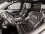 Volvo XC90 2.0 T8 Twin Engine AWD R-Design 7 Persoons 408Pk Automaat (PANORAMADAK, 1e EIGENAAR, LUCHTVERING, APPLE CARPLAY, BOWERS&WILKINS, HEADP-UP DISPLAY, STUUR/STOELVERWARMING, CAMERA, ELEK ACHTERKLEP, NIEUWSTAAT)