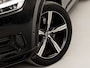 Volvo XC90 2.0 T8 Twin Engine AWD R-Design 7 Persoons 408Pk Automaat (PANORAMADAK, 1e EIGENAAR, LUCHTVERING, APPLE CARPLAY, BOWERS&WILKINS, HEADP-UP DISPLAY, STUUR/STOELVERWARMING, CAMERA, ELEK ACHTERKLEP, NIEUWSTAAT)