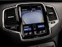 Volvo XC90 2.0 T8 Twin Engine AWD R-Design 7 Persoons 408Pk Automaat (PANORAMADAK, 1e EIGENAAR, LUCHTVERING, APPLE CARPLAY, BOWERS&WILKINS, HEADP-UP DISPLAY, STUUR/STOELVERWARMING, CAMERA, ELEK ACHTERKLEP, NIEUWSTAAT)
