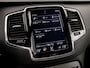 Volvo XC90 2.0 T8 Twin Engine AWD R-Design 7 Persoons 408Pk Automaat (PANORAMADAK, 1e EIGENAAR, LUCHTVERING, APPLE CARPLAY, BOWERS&WILKINS, HEADP-UP DISPLAY, STUUR/STOELVERWARMING, CAMERA, ELEK ACHTERKLEP, NIEUWSTAAT)