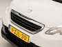 Peugeot 2008 1.2 PureTech Sport Automaat (PANORAMADAK, NAVIGATIE, TREKHAAK, CRUISE, SPORTSTOELEN, PARKEERSENSOREN, NIEUWSTAAT)