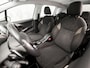 Peugeot 2008 1.2 PureTech Sport Automaat (PANORAMADAK, NAVIGATIE, TREKHAAK, CRUISE, SPORTSTOELEN, PARKEERSENSOREN, NIEUWSTAAT)