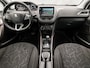 Peugeot 2008 1.2 PureTech Sport Automaat (PANORAMADAK, NAVIGATIE, TREKHAAK, CRUISE, SPORTSTOELEN, PARKEERSENSOREN, NIEUWSTAAT)