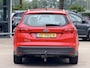 Ford Focus Wagon 1.5 TDCI Titanium Edition | Keyless | Clima | Navigatie | Trekhaak | 2 Sleutels