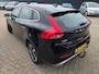 Volvo V40 2.0 D2 R-Design Business 2015. Xenon/Climate/Cruise/Leder/Trekhaak etc.. APK 02-2027