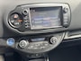 Toyota Yaris 1.5 Hybrid Bi-Tone Plus | 06-10141018 Voor meer informatie