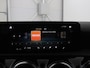 Mercedes-Benz A-klasse 180 Business Solution AMG | Panoramadak | Carplay | Cruise control | Climate control | DAB+ | Navigatie | Bluetooth | Stoelverwarming | Park assist