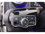 Mercedes-Benz A-klasse 220 Advantage (SFEERVERLICHTING, NAVIGATIE, CAMERA, STOELVERWARMING, LEDER)