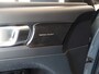 Volvo XC40 1.5 T3 163pk, Business Pro, Navigatie, Clima controle, Cruise controle, Elek ramen V/A, Pdc V/A, Harman Kardon geluid installatie, Elek achterklep,  Xenon verlichting, Lm velgen 18'', Nederlandse auto, Trekgewicht 1600k Bovag afleverpakket 695,-