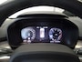 Volvo XC40 1.5 T3 163pk, Business Pro, Navigatie, Clima controle, Cruise controle, Elek ramen V/A, Pdc V/A, Harman Kardon geluid installatie, Elek achterklep,  Xenon verlichting, Lm velgen 18'', Nederlandse auto, Trekgewicht 1600k Bovag afleverpakket 695,-