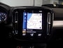 Volvo XC40 1.5 T3 163pk, Business Pro, Navigatie, Clima controle, Cruise controle, Elek ramen V/A, Pdc V/A, Harman Kardon geluid installatie, Elek achterklep,  Xenon verlichting, Lm velgen 18'', Nederlandse auto, Trekgewicht 1600k Bovag afleverpakket 695,-