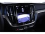Volvo V60 2.0 T6 Plug-in hybrid AWD Plus Dark | H/K | PANO |