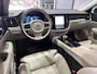 Volvo V60 T6 Plug-in hybrid Plus Dark | ACC | Panoramadak | Trekhaak | BLIS | Keyless | Stoel+Stuurverwarming | 18 inch