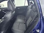 Toyota Corolla Cross Hybrid 140 Business Plus | Dodehoek detectie | Stoelverwarming | Parkeersensoren voor+achter | Elektrische achterklep | Draadloze telefoonlader | Half lederen bekleding |