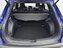 Toyota Corolla Cross Hybrid 140 Business Plus | Dodehoek detectie | Stoelverwarming | Parkeersensoren voor+achter | Elektrische achterklep | Draadloze telefoonlader | Half lederen bekleding |