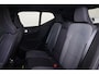 Volvo XC40 B4 Plus Dark - IntelliSafe Assist & Surround - Harman/Kardon audio - Parkeercamera achter - Verwarmde voorstoelen & stuur - Parkeersensoren voor & achter - Elektr. bedienb. voorstoelen met geheugen links - Draadloze tel. lader - Inklapbare trekhaak - 19' LMV