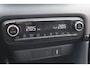 Toyota Yaris 1.5 Hybrid Executive Bi-tone | Half leder