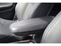 Toyota Yaris 1.5 Hybrid Executive Bi-tone | Half leder