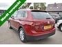 Volkswagen Tiguan 1.4 TSI Connected Series , CLIMATRONIC , V STOEL VERW , PDC V+A , LMV17 , NAVI ,