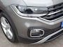 Volkswagen T-Cross 1.0 TSI Style Automatische airco, navigatie, achteruitrij camera, ledverlichting, parkeersensoren, cruise controle, licht metalen velgen, stoel verwarming, enz.