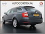 Skoda Octavia Combi 1.5TSI 150PK Automaat Stoelverwarming Apple Carplay Android Auto Navi Ecc Pdc Business Edition Isofix Cruise Control Led Lmv Bluetooth 1e Eigenaar Dealeronderhouden Origineel Nederlandse Auto