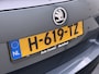 Skoda Octavia Combi 1.5TSI 150PK Automaat Stoelverwarming Apple Carplay Android Auto Navi Ecc Pdc Business Edition Isofix Cruise Control Led Lmv Bluetooth 1e Eigenaar Dealeronderhouden Origineel Nederlandse Auto