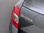 Skoda Octavia Combi 1.5TSI 150PK Automaat Stoelverwarming Apple Carplay Android Auto Navi Ecc Pdc Business Edition Isofix Cruise Control Led Lmv Bluetooth 1e Eigenaar Dealeronderhouden Origineel Nederlandse Auto