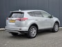 Toyota RAV4 2.5 Hybrid First Edition | Licht\regen sensor | Elektrische achterklep | Trekhaak | Rubberen matten |