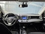 Toyota RAV4 2.5 Hybrid First Edition | Licht\regen sensor | Elektrische achterklep | Trekhaak | Rubberen matten |