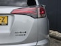 Toyota RAV4 2.5 Hybrid First Edition | Licht\regen sensor | Elektrische achterklep | Trekhaak | Rubberen matten |
