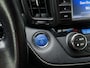 Toyota RAV4 2.5 Hybrid First Edition | Licht\regen sensor | Elektrische achterklep | Trekhaak | Rubberen matten |