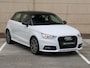 Audi A1 Sportback 1.0 TFSI Adrenalin | AUTOMAAT | 17'' velgen | Parkeersensoren achter | Cruise Control |