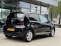 Volkswagen Up! 1.0 TSI 90PK *!* BEATS *!* PANODAK/ CRUISE/ CAMERA/ NAVI/ STOELVERWARMING *!*