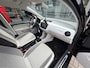 Volkswagen Up! 1.0 TSI 90PK *!* BEATS *!* PANODAK/ CRUISE/ CAMERA/ NAVI/ STOELVERWARMING *!*