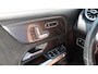 Mercedes-Benz GLB 200 163PK 7G-DCT Business Solution AMG 7-Zitter I Pano I Elek. Trekhaak I Memory I Navi I Camera I PDC I Sfeerverl. I