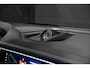 Porsche Macan Turbo 100 kWh *Burmester / Vierwielbesturing / Bijrijder-Display / Stoelventilatie / Panorama / 18-wegs / HUD / Keyless*