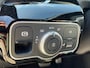 Mercedes-Benz CLA 250 e AMG Line | Designo Magno Mountaingrau | Panoramadak | Sfeerverlichting | Widescreen |