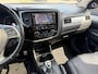 Mitsubishi Outlander 2.0 PHEV Instyle/ AUTOMAAT/ 1e EIG/ nap/ dealeronderhouden/ 1jaar apk/pano/ pdc/ volle opties.