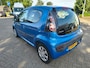 Peugeot 107 1.0-12V XS Mooie 107 met airco,centrale portervergrendeling in een frisse blauwe kleur!