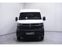 Renault Master 2.0 dCi 130 pk L2H2 Incl. BPM ex BTW, Apple Carplay, Trekhaak 2.500 kg, Dodehoek Assist, Laadruimte Pakket, 3-Zits