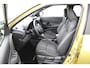Toyota Yaris Cross 1.5 Hybrid Adventure | AWD | Leder-stof bekleding | Trekhaak | Stoelverwarming | Parkeersensoren |